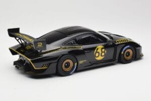 Porsche 935/19 Noir avec Bandes Dorées Minichamps 1:18 155067568 Métal Moulé — image 2 sur 6