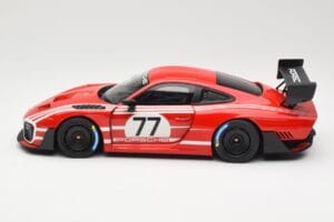 Porsche 935/19 Rouge avec Rayures Blanches Minichamps 1:18 155067577 Métal Moulé — image 3 sur 6