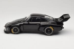 Porsche 935 Turbo Group 5 1976 Exoto 1:18 18101 Métal Moulé — image 4 sur 8