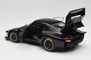 Porsche 935 Turbo Group 5 1976 Exoto 1:18 18101 Métal Moulé — image 5 sur 8