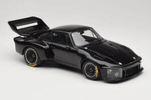 Porsche 935 Turbo Group 5 1976 Exoto 1:18 18101 Métal Moulé — image 6 sur 8