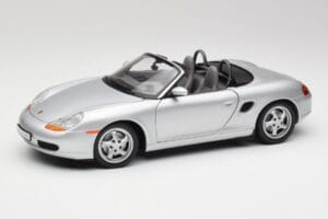 Porsche Boxster 986 Cabriolet Arctic Argent Métallisé UT Models 1:18 27852 Métal Moulé