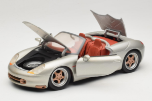 Porsche Boxster 986 Concept Argent Maisto 1:18 50231 Métal Moulé — image 2 sur 8