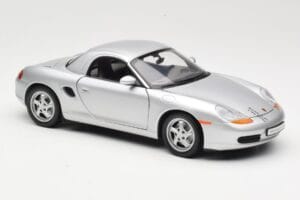 Porsche Boxster 986 Hard Top Argent UT Models 1:18 27854 Métal Moulé — image 6 sur 8