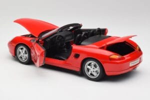 Porsche Boxster S 986 Guards Rouge UT Models 1:18 27861-M1 Métal Moulé — image 5 sur 8