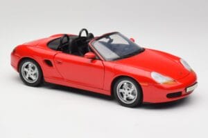 Porsche Boxster S 986 Guards Rouge UT Models 1:18 27861-M1 Métal Moulé — image 6 sur 8