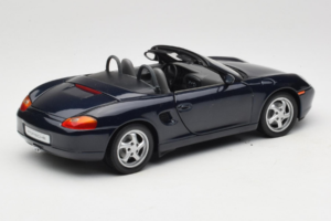 Porsche Boxster 986 S Night Blue UT Models 1:18 WAP021006-R1 Métal Moulé — image 3 sur 8