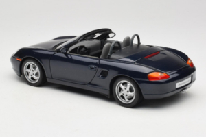 Porsche Boxster 986 S Night Blue UT Models 1:18 WAP021006-R1 Métal Moulé — image 7 sur 8