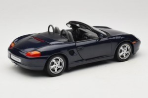 Porsche Boxster S 986 Night Blue UT Models 1:18 WAP021006 Métal Moulé — image 2 sur 7