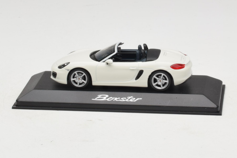 Porsche Boxster 981 Blanc Minichamps 1:43 Porsche Boxster 981 Blanc Minichamps 1:43 WAP0202000D-R1 Métal Moulé