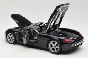 Porsche Carrera GT 980 Noir Maisto 1:18 36622 Métal Moulé — image 5 sur 8