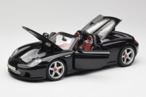 Porsche Carrera GT Noir Maisto 1:18 36665 Métal Moulé — image 2 sur 8