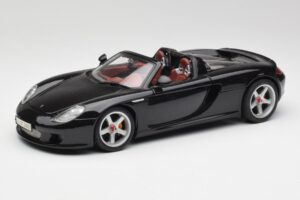 Porsche Carrera GT Noir Maisto 1:18 36665 Métal Moulé