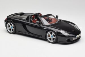 Porsche Carrera GT Noir Maisto 1:18 36665 Métal Moulé — image 6 sur 8
