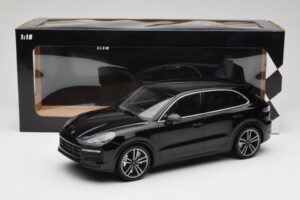 Porsche Cayenne 958 Turbo S Noir Minichamps 1:18 155066070 Métal Moulé — image 6 sur 6