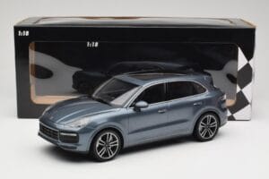 Porsche Cayenne 958 Turbo S Blue Metallic Minichamps 1:18 155066071 Métal Moulé — image 6 sur 6
