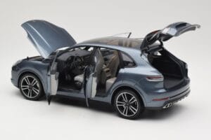 Porsche Cayenne 958 Turbo S Blue Metallic Minichamps 1:18 110066070 Métal Moulé — image 5 sur 8