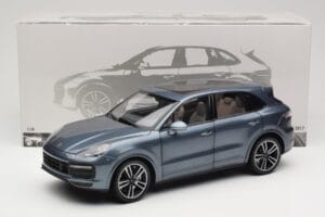 Porsche Cayenne 958 Turbo S Blue Metallic Minichamps 1:18 110066070 Métal Moulé — image 8 sur 8