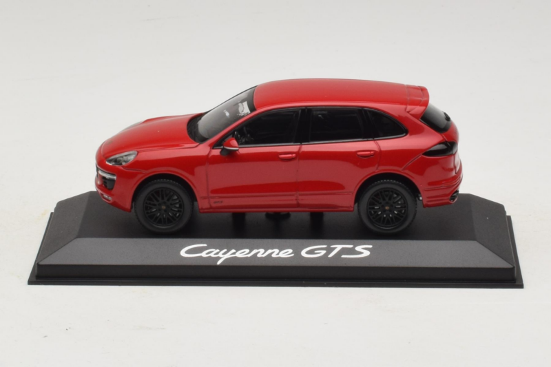 Porsche Cayenne 958 GTS Rouge Minichamps 1:43 WAP0200070E Métal Moulé