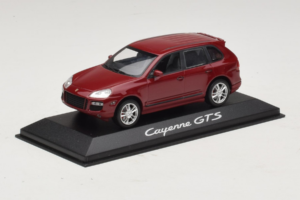 Porsche Cayenne 955 GTS Rouge Avec Jantes Argent Minichamps 1:43 WAP02000818 Métal Moulé — image 2 sur 4