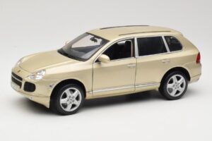 Porsche Cayenne S 955 Beige Maisto 1:18 WAPC2100213 Métal Moulé