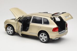 Porsche Cayenne S 955 Beige Maisto 1:18 WAPC2100213 Métal Moulé — image 5 sur 8