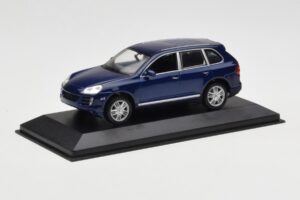 Porsche Cayenne S Bleu Minichamps 1:43 WAP02061217 Métal Moulé — image 2 sur 4