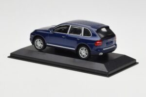 Porsche Cayenne S Bleu Minichamps 1:43 WAP02061217 Métal Moulé — image 3 sur 4
