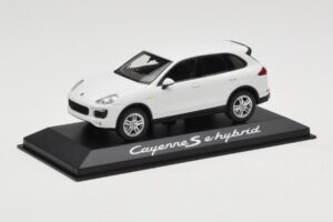 Porsche Cayenne 958 S e-Hybrid Blanc Minichamps 1:43 WAP0200040E Métal Moulé — image 2 sur 4