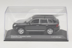 Porsche Cayenne 955 Turbo Black Metallic Minichamps 1:43 400061080 Métal Moulé — image 4 sur 5