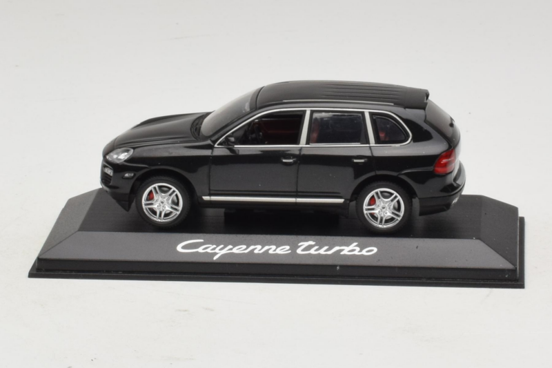 Porsche Cayenne Turbo Dark Green Metallic Minichamps 1:43 WAP02061117 Métal Moulé