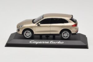 Porsche Cayenne 958 Turbo Or Minichamps 1:43 WAP0200050E Métal Moulé