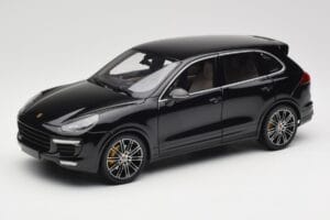 Porsche Cayenne Turbo S 958 Black Metallic Minichamps 1:18 110064000 Métal Moulé