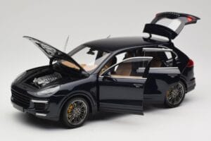 Porsche Cayenne Turbo S 958 Blue Metallic Minichamps 1:18 110064001 Métal Moulé — image 2 sur 8
