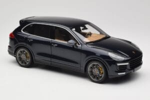 Porsche Cayenne Turbo S 958 Blue Metallic Minichamps 1:18 110064001 Métal Moulé — image 6 sur 8