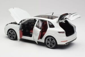 Porsche Cayenne 9YA Turbo Blanc Metallic Minichamps 1:18 155042560 Métal Moulé — image 5 sur 8
