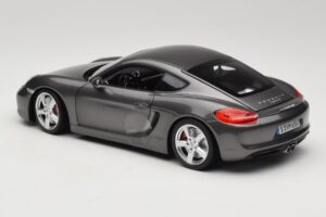 Porsche Cayman 981 S Gris Minichamps 1:18 WAP0210070D Métal Moulé — image 7 sur 8
