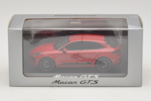 Porsche Macan 95B GTS Rouge Minichamps 1:43 WAP0206030G Métal Moulé — image 5 sur 5