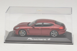 Porsche Panamera 970 4 Red Metallic Minichamps 1:43 WAP0201250E Métal Moulé — image 4 sur 5