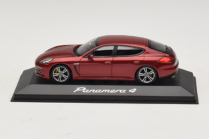 Porsche Panamera 970 4 Red Metallic Minichamps 1:43 WAP0201250E Métal Moulé