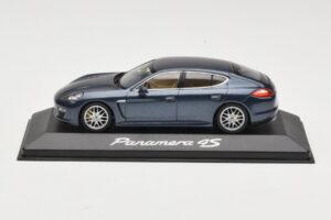 Porsche Panamera 970 4 Bleu Métallique Minichamps 1:43 400068220 Métal Moulé