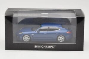 Porsche Panamera 970 4S Blue Metallic Minichamps 1:43 WAP0200419 Métal Moulé — image 3 sur 3