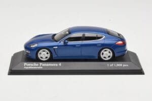 Porsche Panamera 970 4S Blue Metallic Minichamps 1:43 WAP0200419 Métal Moulé
