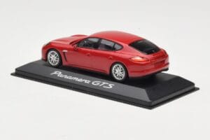Porsche Panamera 970 GTS Rouge Minichamps 1:43 WAP0200230C Métal Moulé — image 3 sur 4