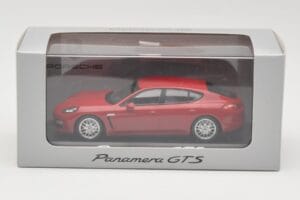 Porsche Panamera 970 GTS Rouge Minichamps 1:43 WAP0200230C Métal Moulé — image 4 sur 4
