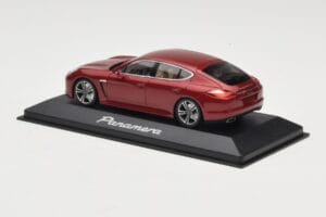 Porsche Panamera 970 Red Metallic Minichamps 1:43 WAP0200119 Métal Moulé — image 3 sur 4