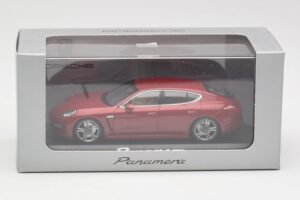 Porsche Panamera 970 Rouge Minichamps 1:43 WAP02000119 Métal Moulé — image 4 sur 4