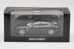 Porsche Panamera 970 Turbo Noir Métallique Minichamps 1:43 400068271 Métal Moulé — image 4 sur 4