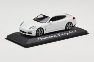 Porsche Panamera 970 S e-Hybrid Blanc Minichamps 1:43 WAP0207200E Métal Moulé — image 2 sur 3