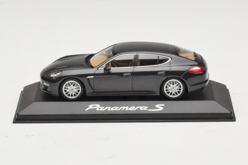 Porsche Panamera 970 S Grey Metallic Minichamps 1:43 WAP02000219 Métal Moulé
